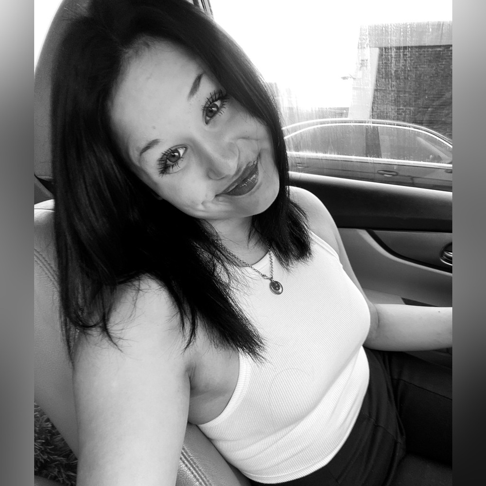 Meet your Posher, Mikayla